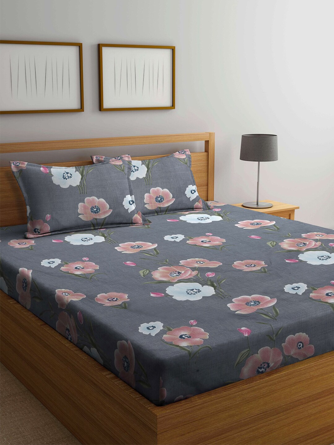 

Arrabi Grey & Green Floral 300 TC King Bedsheet with 2 Pillow Covers