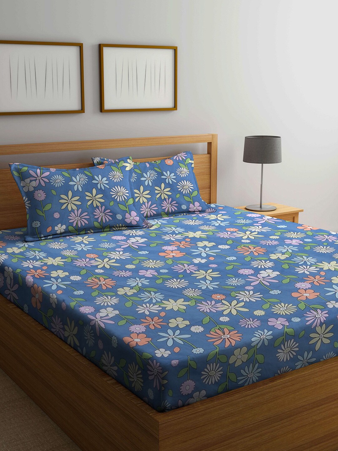 Arrabi Blue & White Floral 300 TC King Bedsheet with 2 Pillow Covers