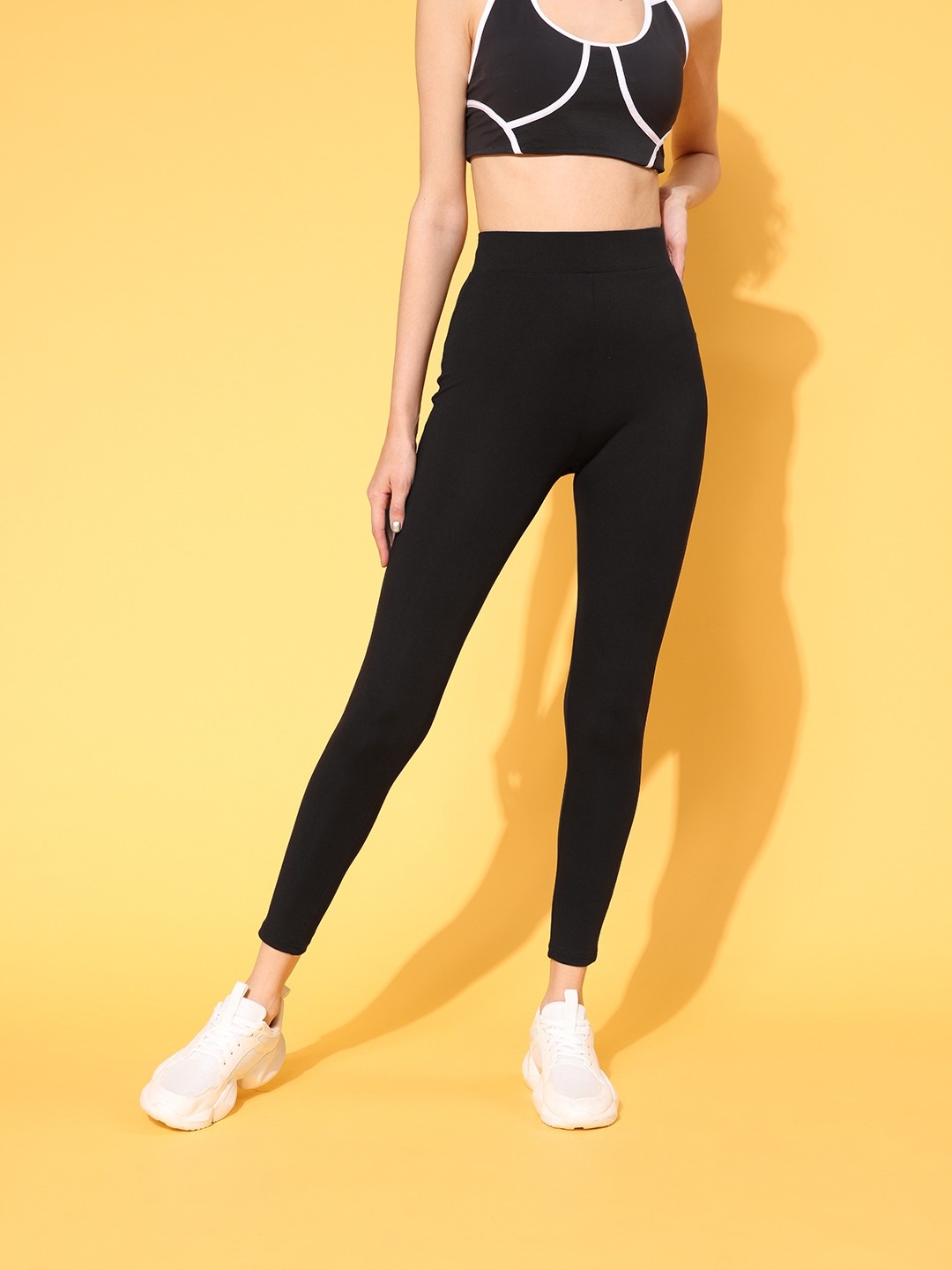 

Berrylush Black High-Waist Sports Tights