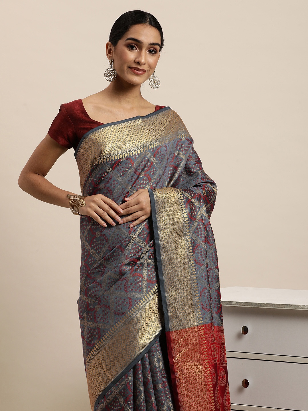 

Saree Swarg Charcoal Grey & Golden Ethnic Motifs Silk Blend Banarasi Sarees