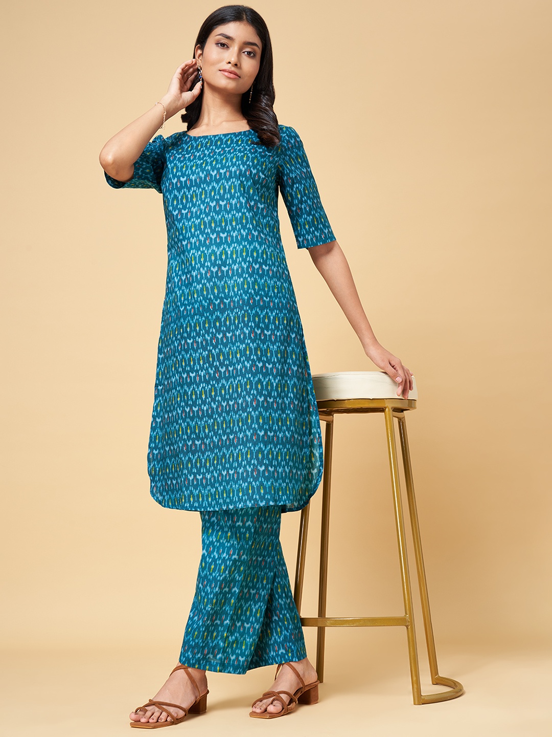 

RANGMANCH BY PANTALOONS Women Teal Printed Pure Cotton Kurti with Trousers