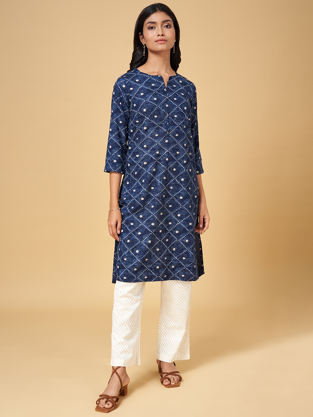 

RANGMANCH BY PANTALOONS Women Navy Blue Printed Kurti with Trousers