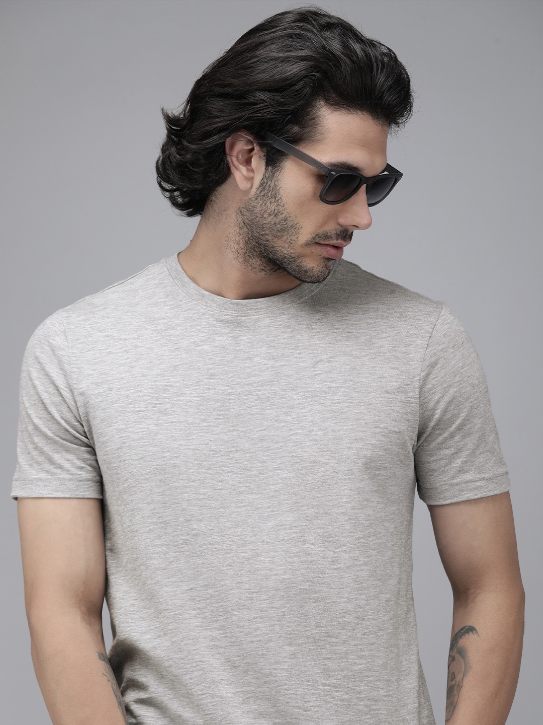 

Roadster Men Grey Melange Solid Pure Cotton T-shirt