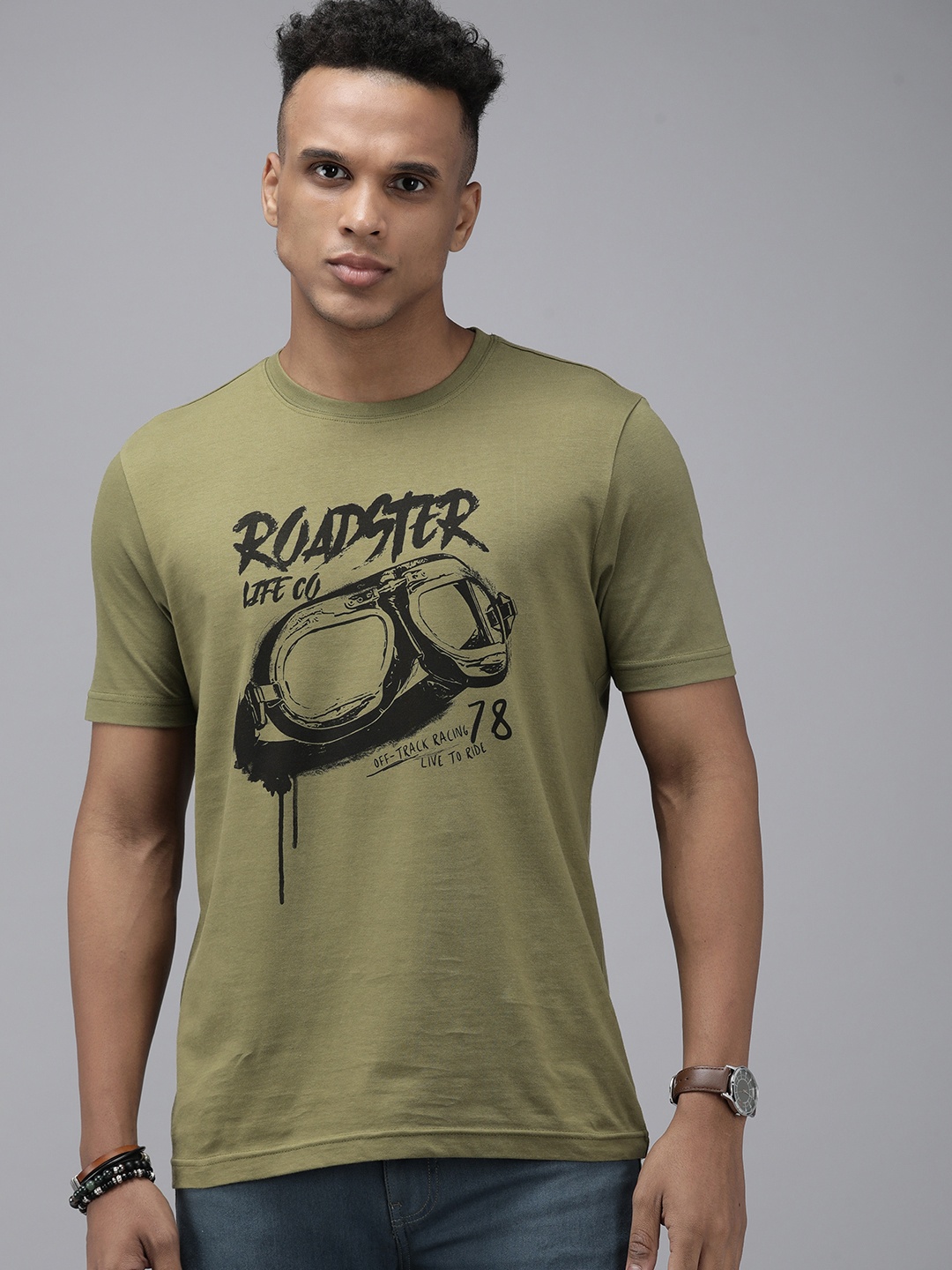 

Roadster Men Olive Green & Black Brand Logo Printed Pure Cotton T-shirt