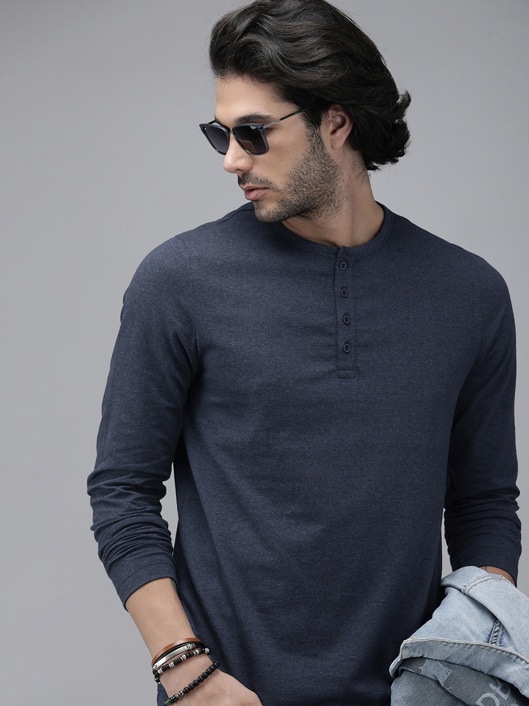 

Roadster Men Navy Blue Henley Neck Solid Pure Cotton T-shirt