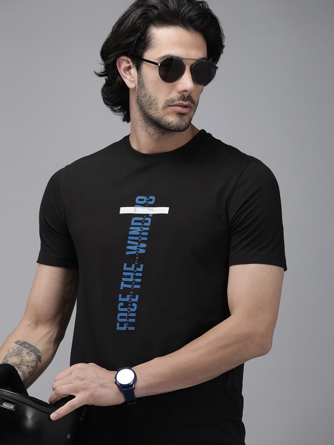 

Roadster Men Black & Blue Typography Printed Pure Cotton T-shirt