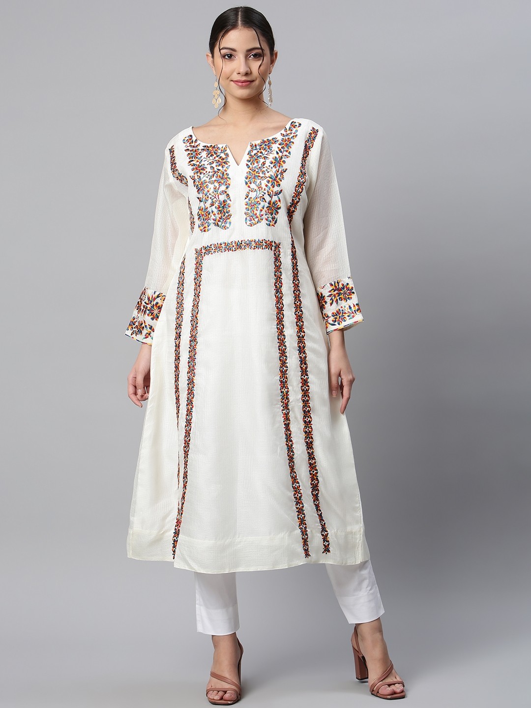 

SHADES OF FAASHION Floral Embroidered Kurta with Trouser, White