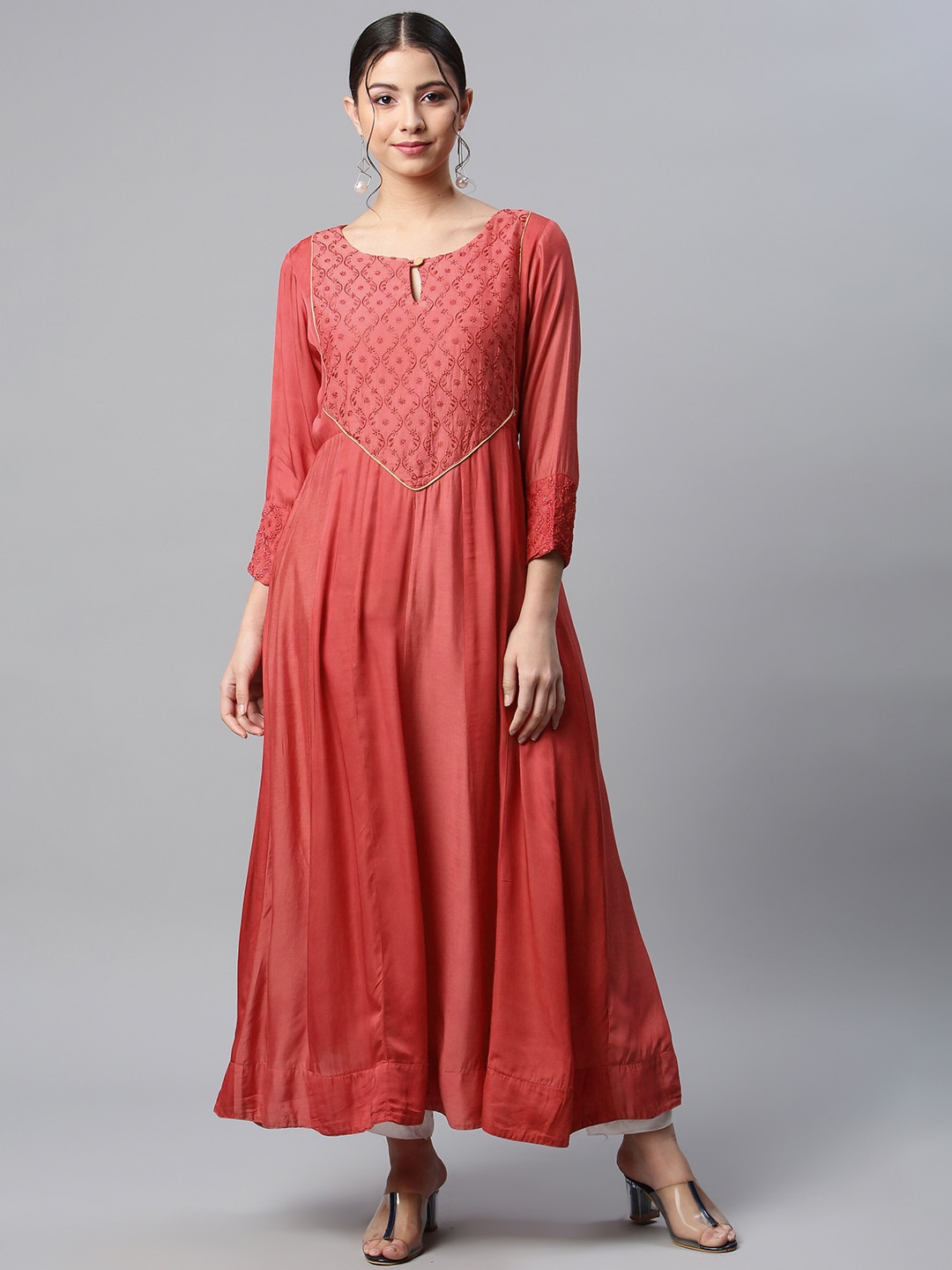 

SHADES OF FAASHION Women Pink Floral Yoke Design Chikankari Kurta