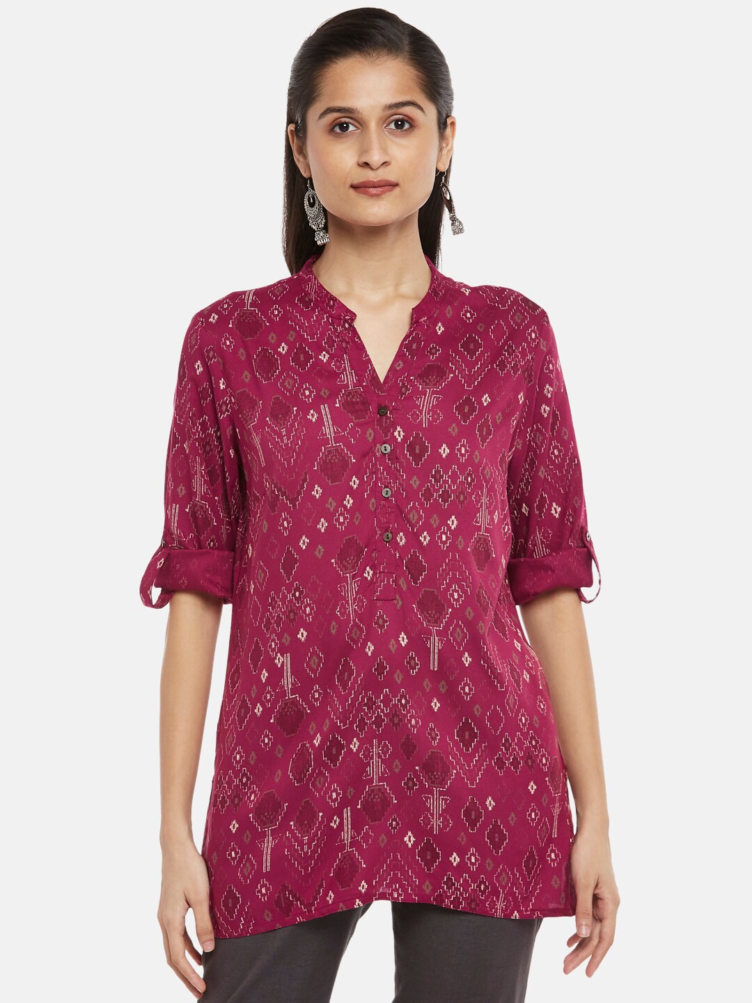 

AKKRITI BY PANTALOONS Women Maroon & White Printed Mandarin Collar Printed Tunic