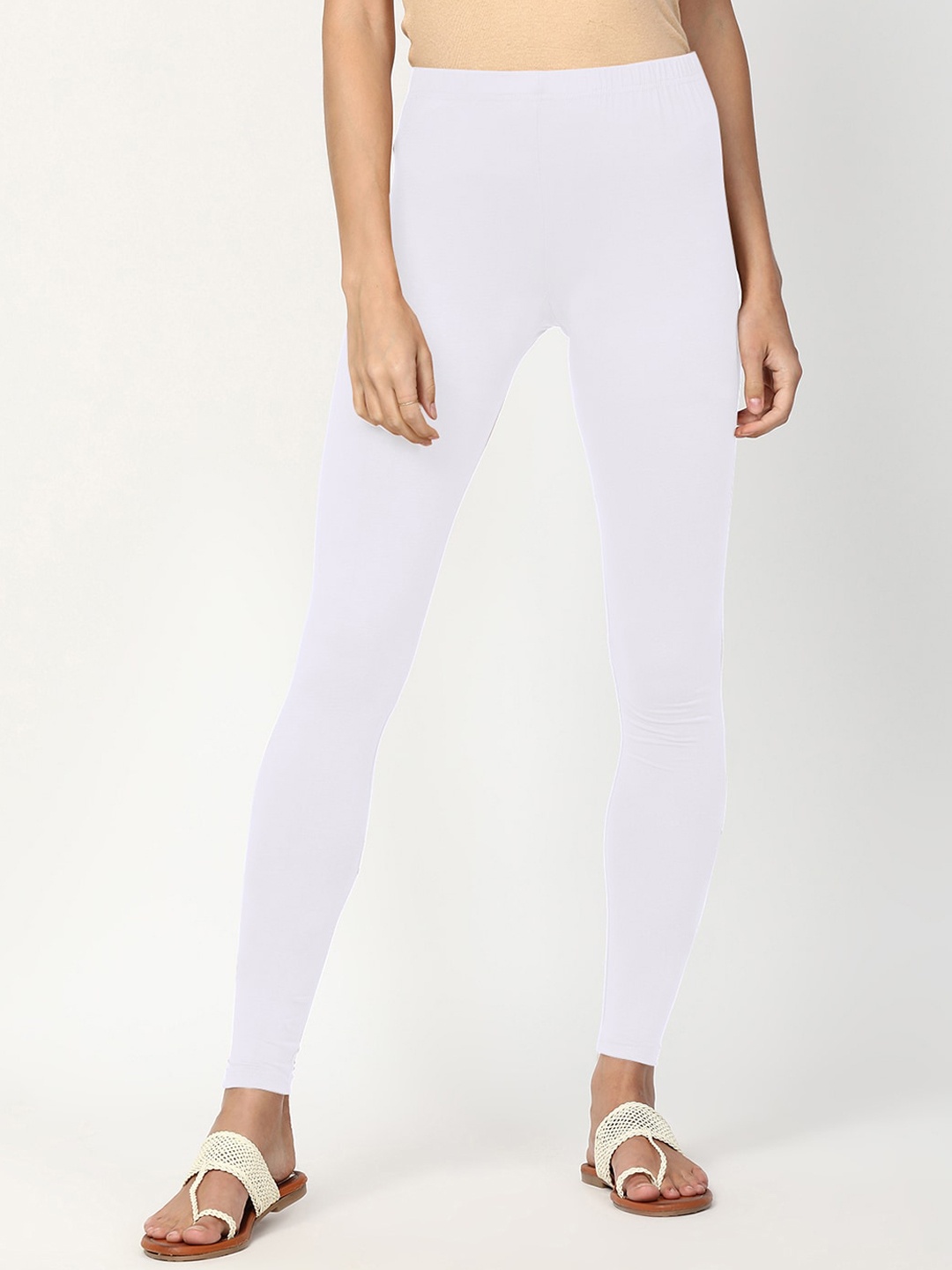 

V2 Value & Variety Women White Solid Cotton Leggings
