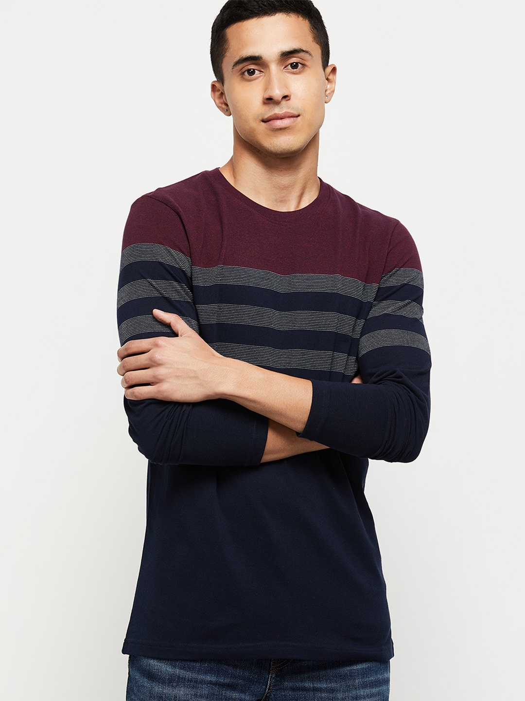 

max Men Maroon & Navy Blue Striped T-shirt