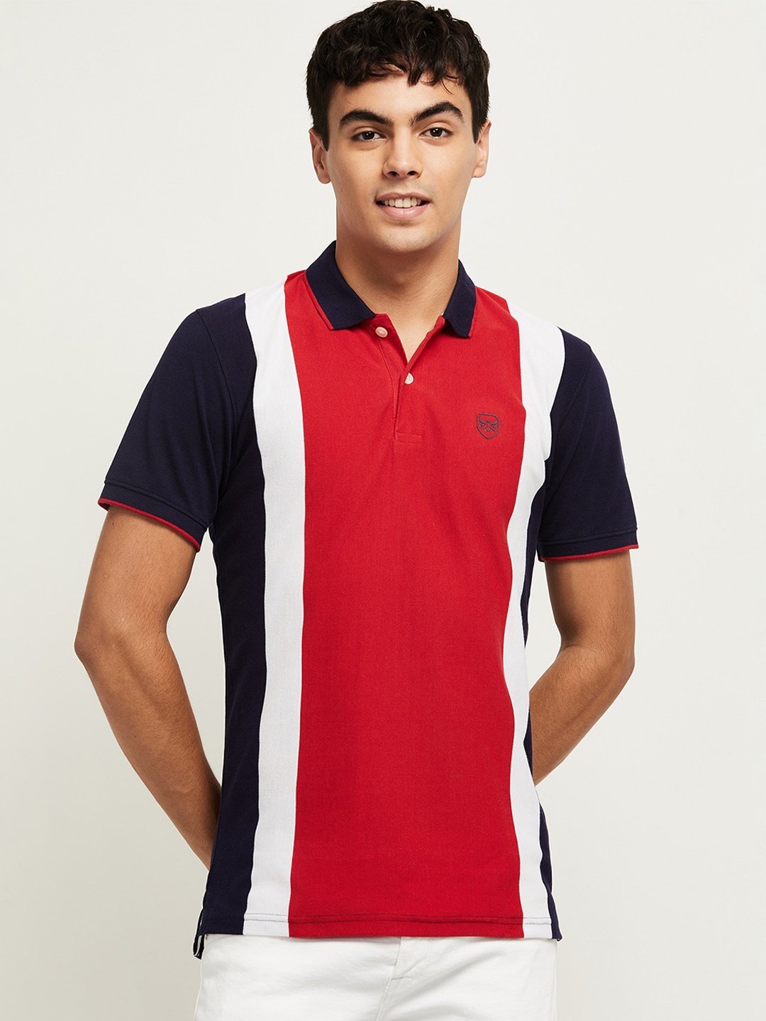 

max Men Red & Navy Blue Colourblocked Polo Collar Cotton T-shirt