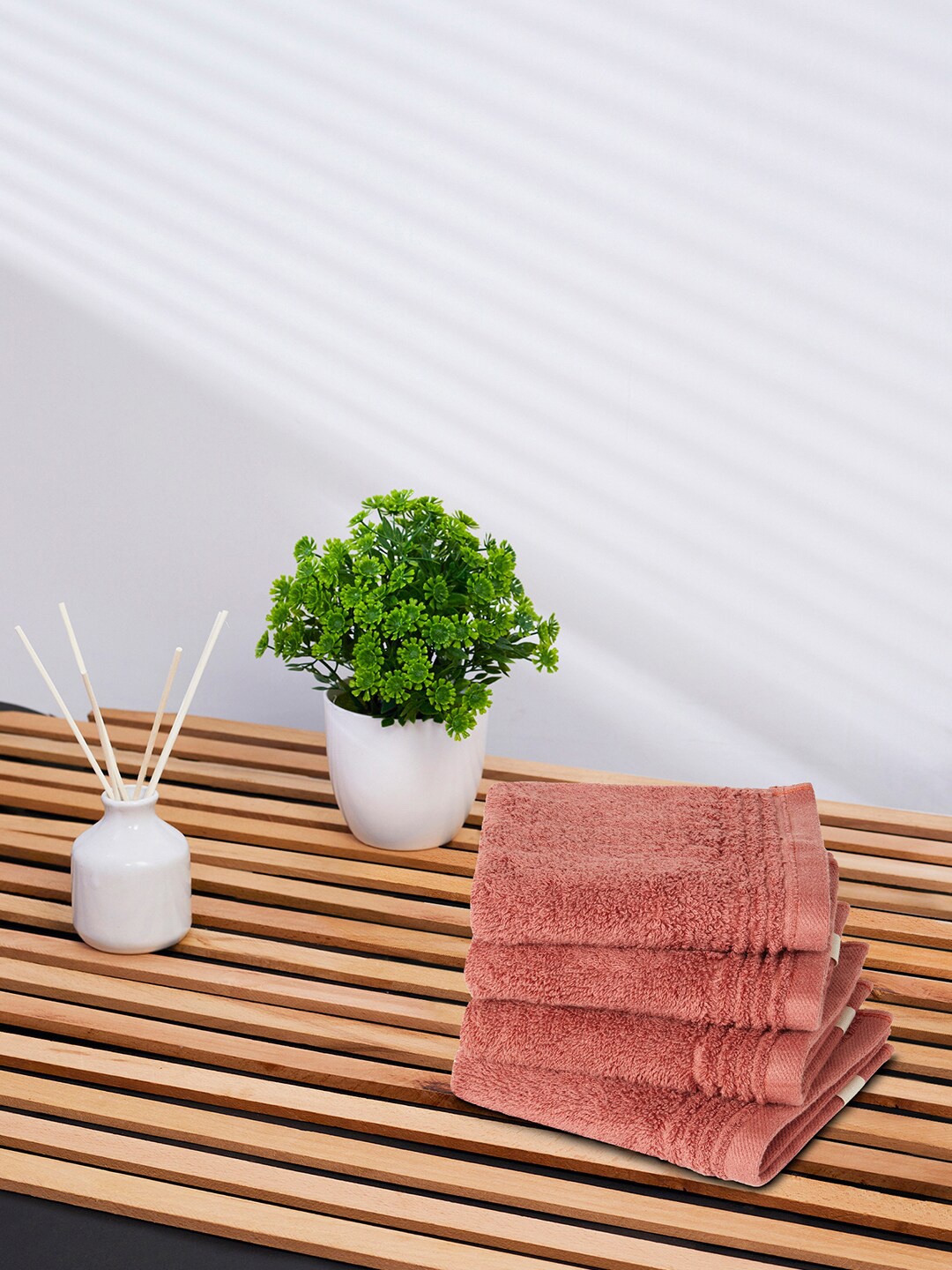 

Himeya Pack Of 4 Solid 650 GSM Pure Cotton Sustainable Face Towels, Rust