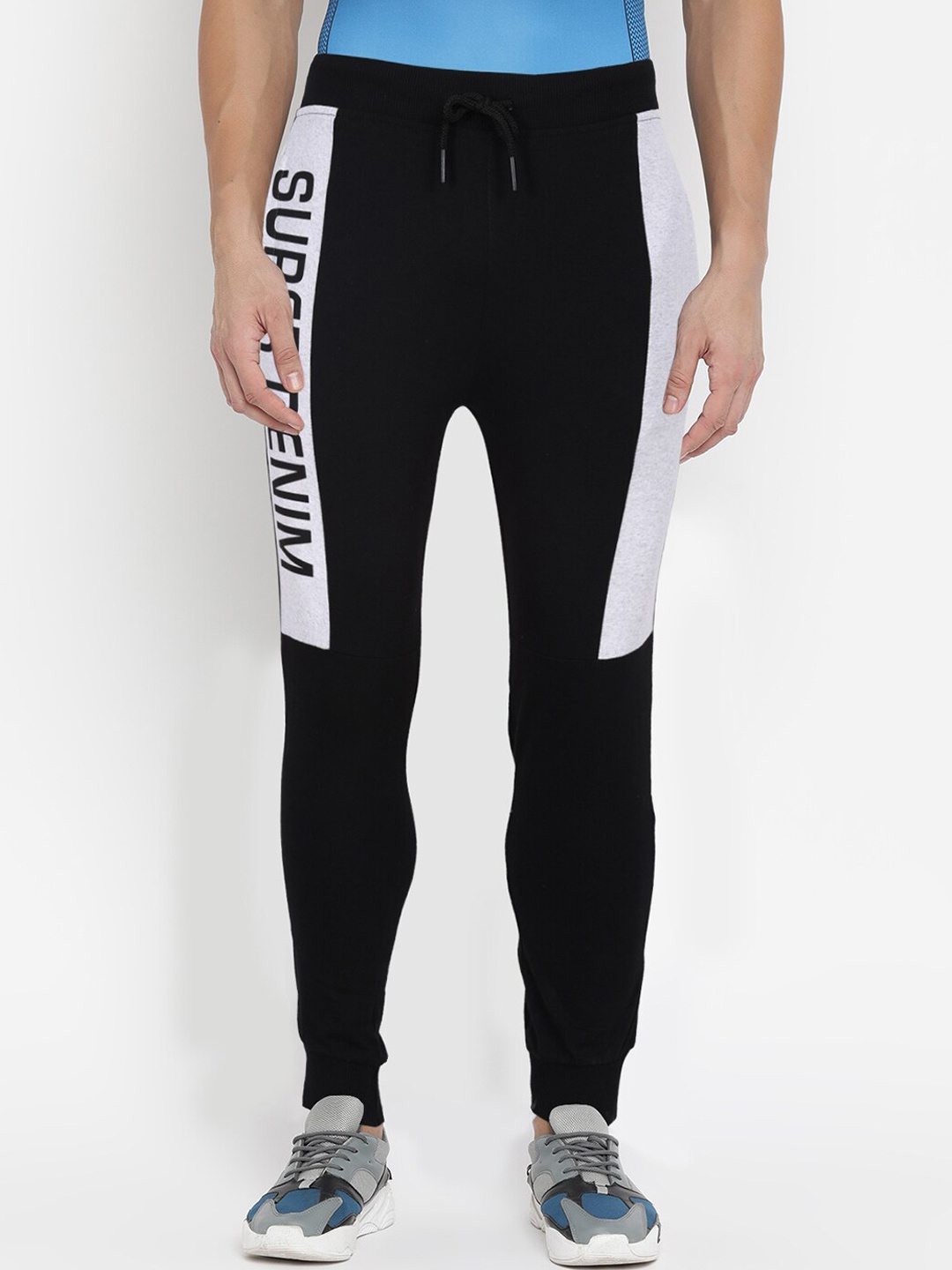 

V2 Value & Variety Men Black Printed Lounge Pants