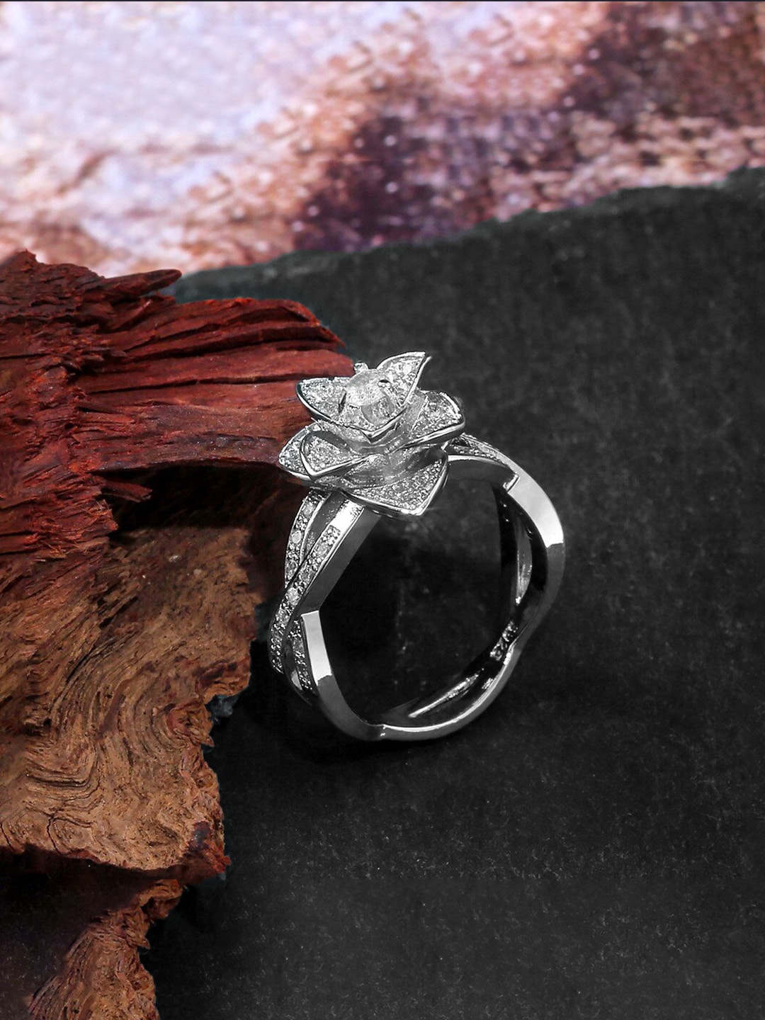 

Yellow Chimes Silver-Plated White Crystal-Studded Floral Design Ring