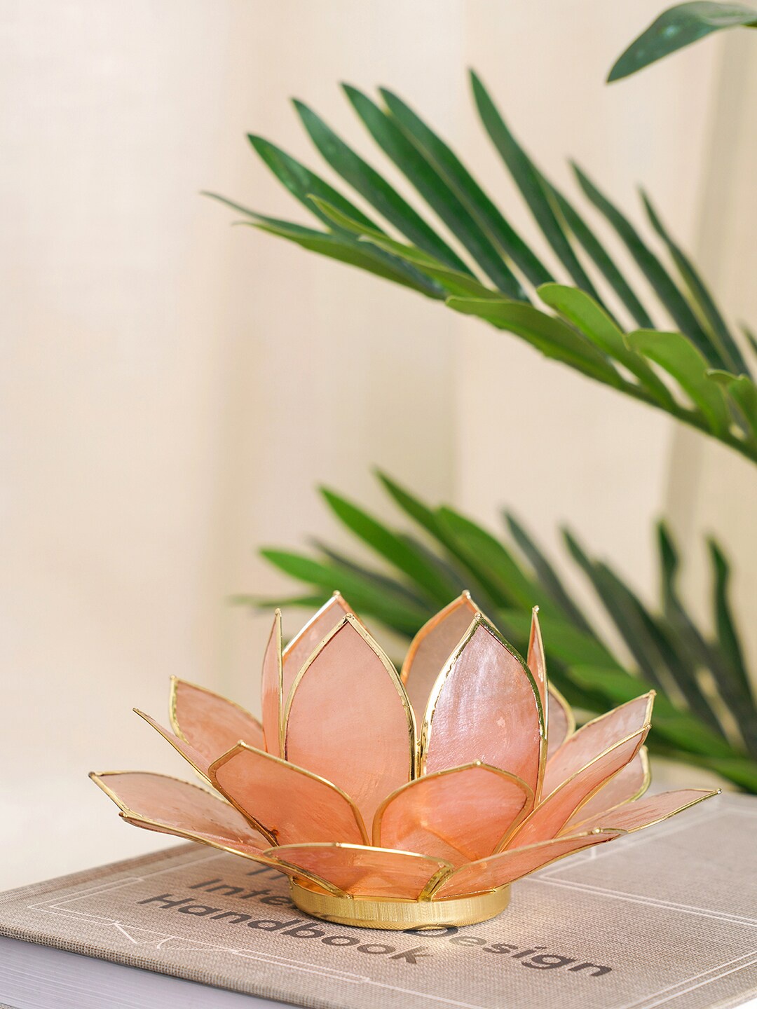 

Pure Home and Living Pink Bloom Lotus Shaped Tea Light Holder