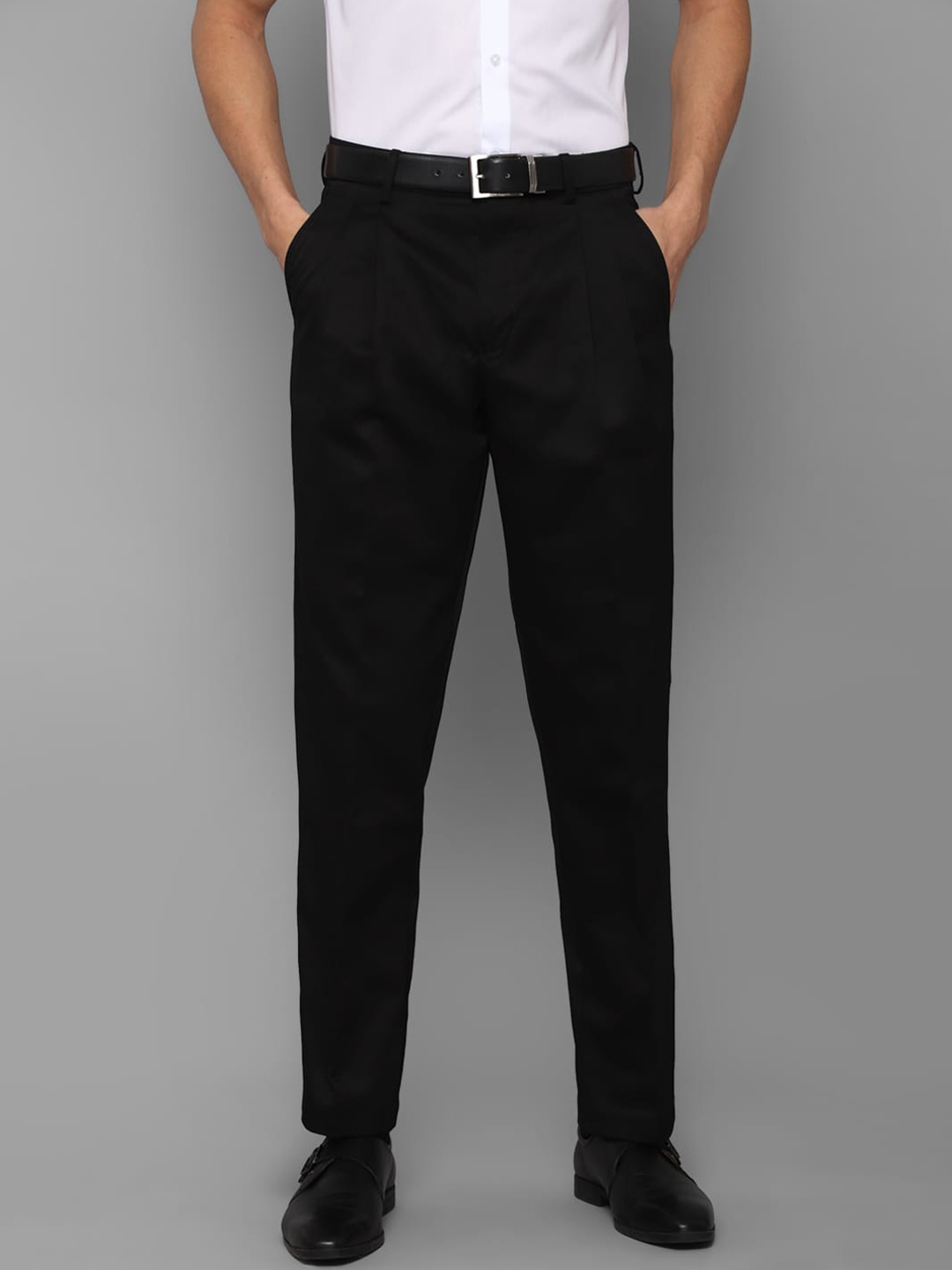 

Louis Philippe Men Black Pleated Pure Cotton Formal Trousers