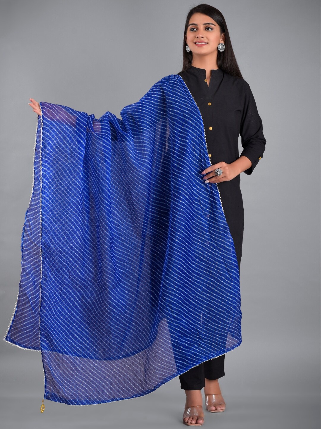 

Apratim Blue & White Striped Leheriya Dupatta