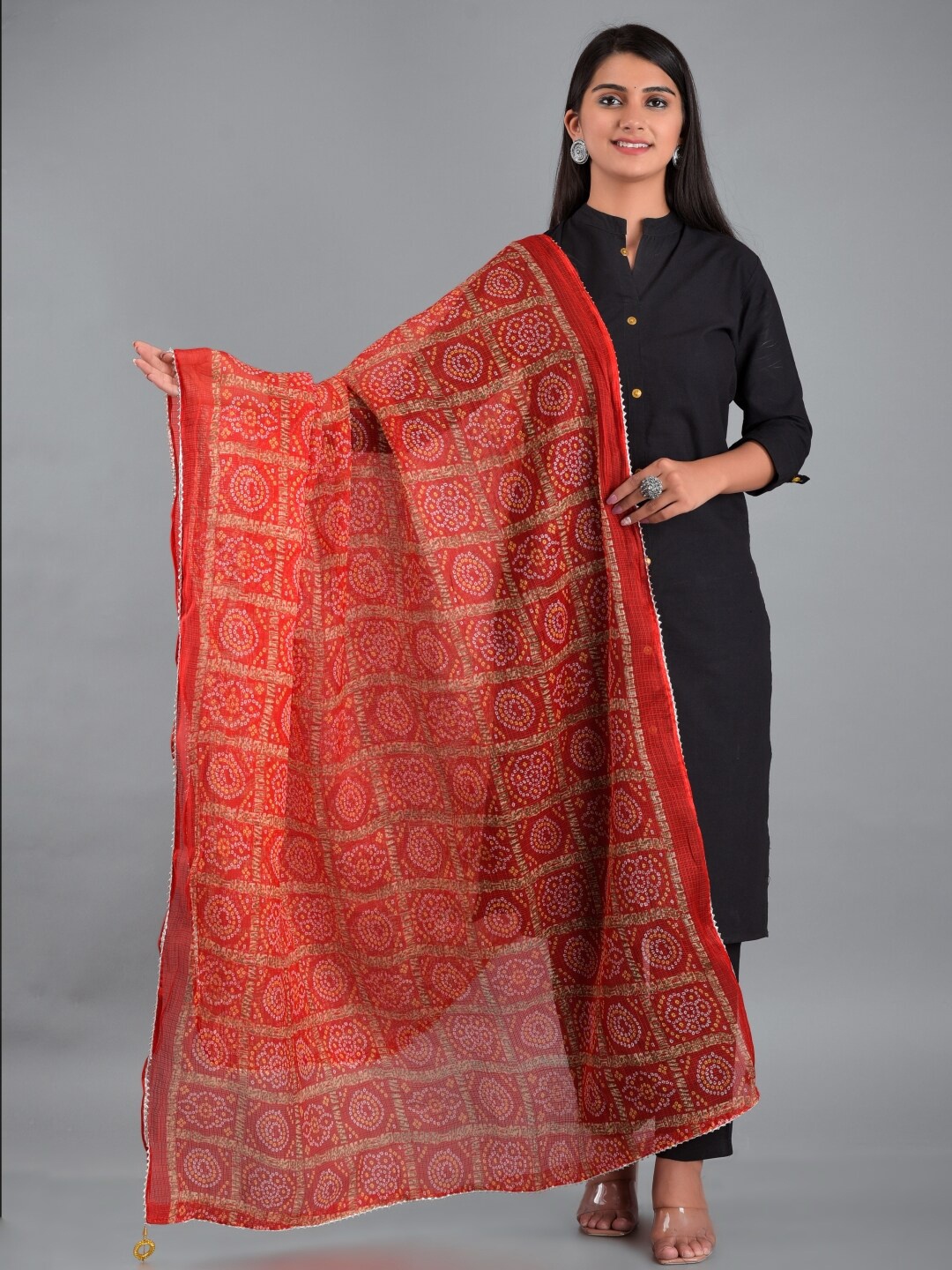 

Apratim Women Red & White Printed Bandhani Dupatta
