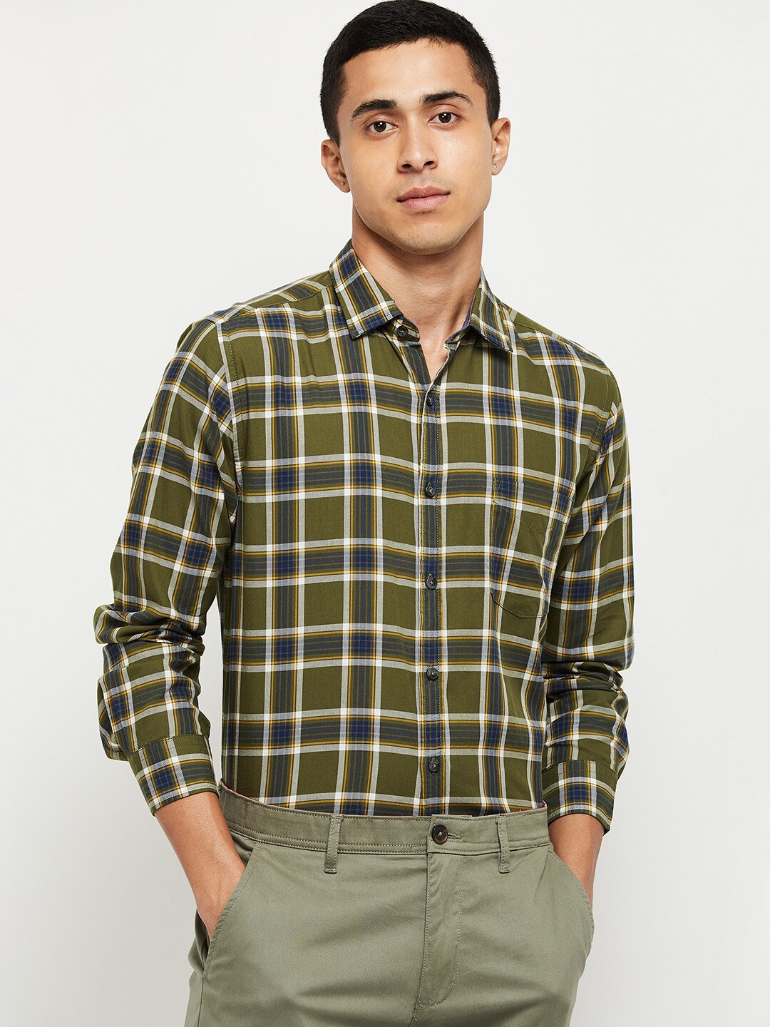 

max Men Olive Green Checked Casual Shirt