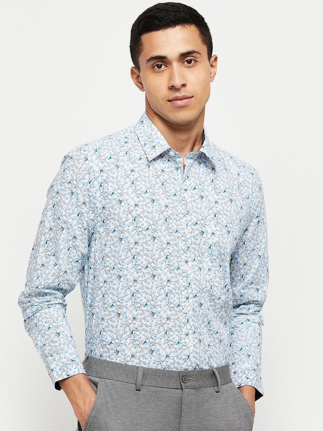 

max Men White Floral Printed Regular Fit Cotton Casual Shirt