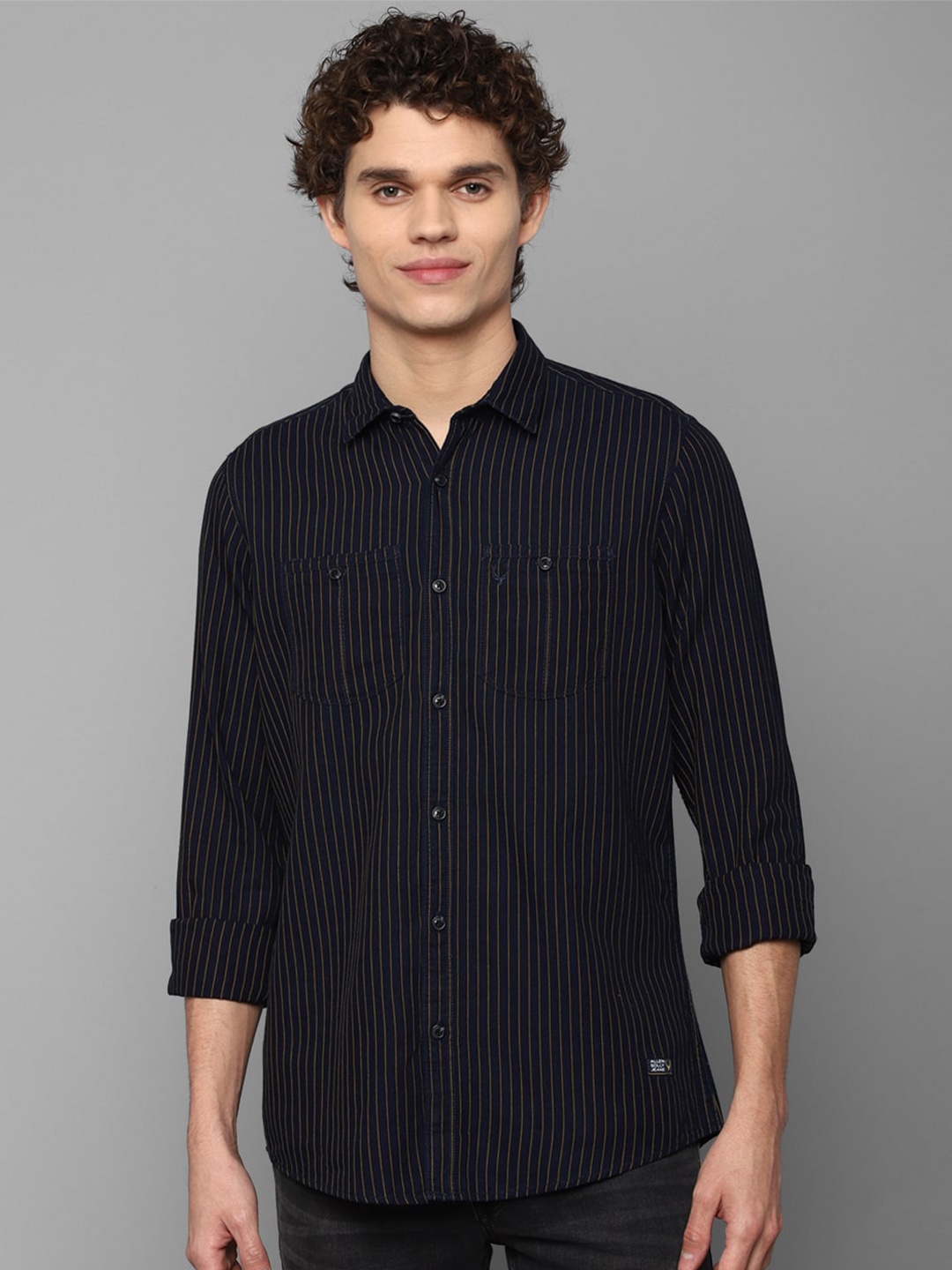 

Allen Solly Sport Men Navy Blue Striped Casual Shirt