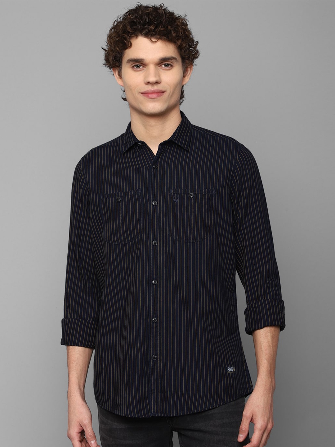 

Allen Solly Sport Men Navy Blue Striped Casual Shirt
