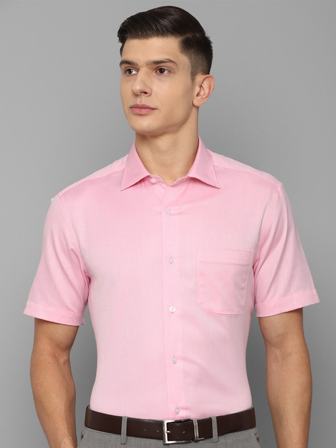 

Louis Philippe Men Pink Solid Pure Cotton Formal Shirt