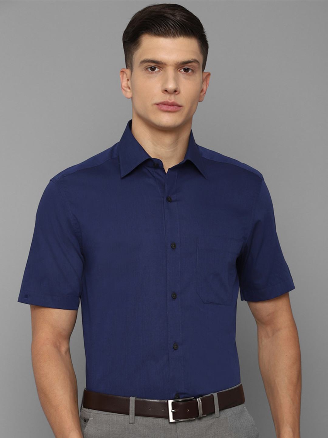 

Louis Philippe Men Navy Blue Solid Pure Cotton Formal Shirt