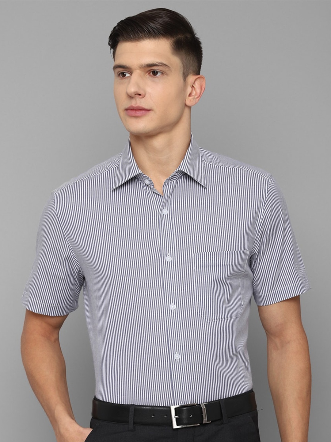 

Louis Philippe Men Navy Blue Striped Formal Shirt