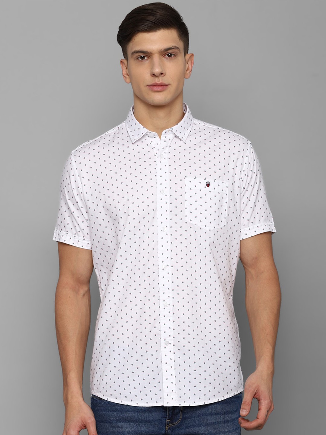 

Louis Philippe Jeans Men White & Blue Slim Fit Printed Casual Shirt