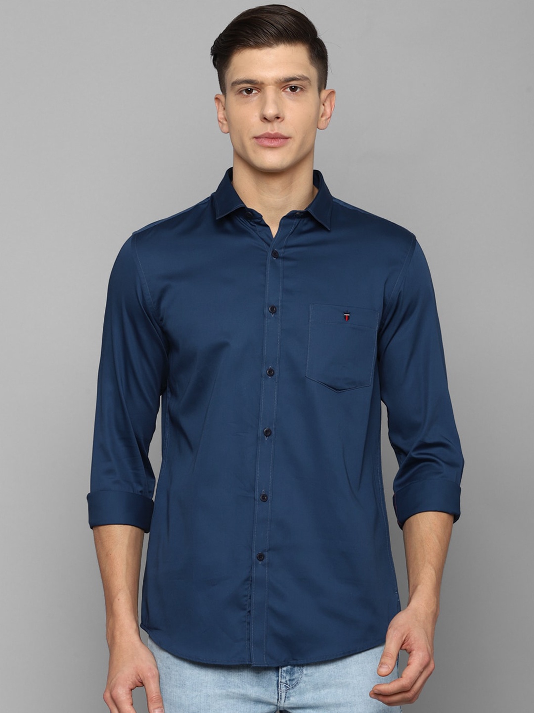 

Louis Philippe Jeans Men Navy Blue Slim Fit Cotton Casual Shirt