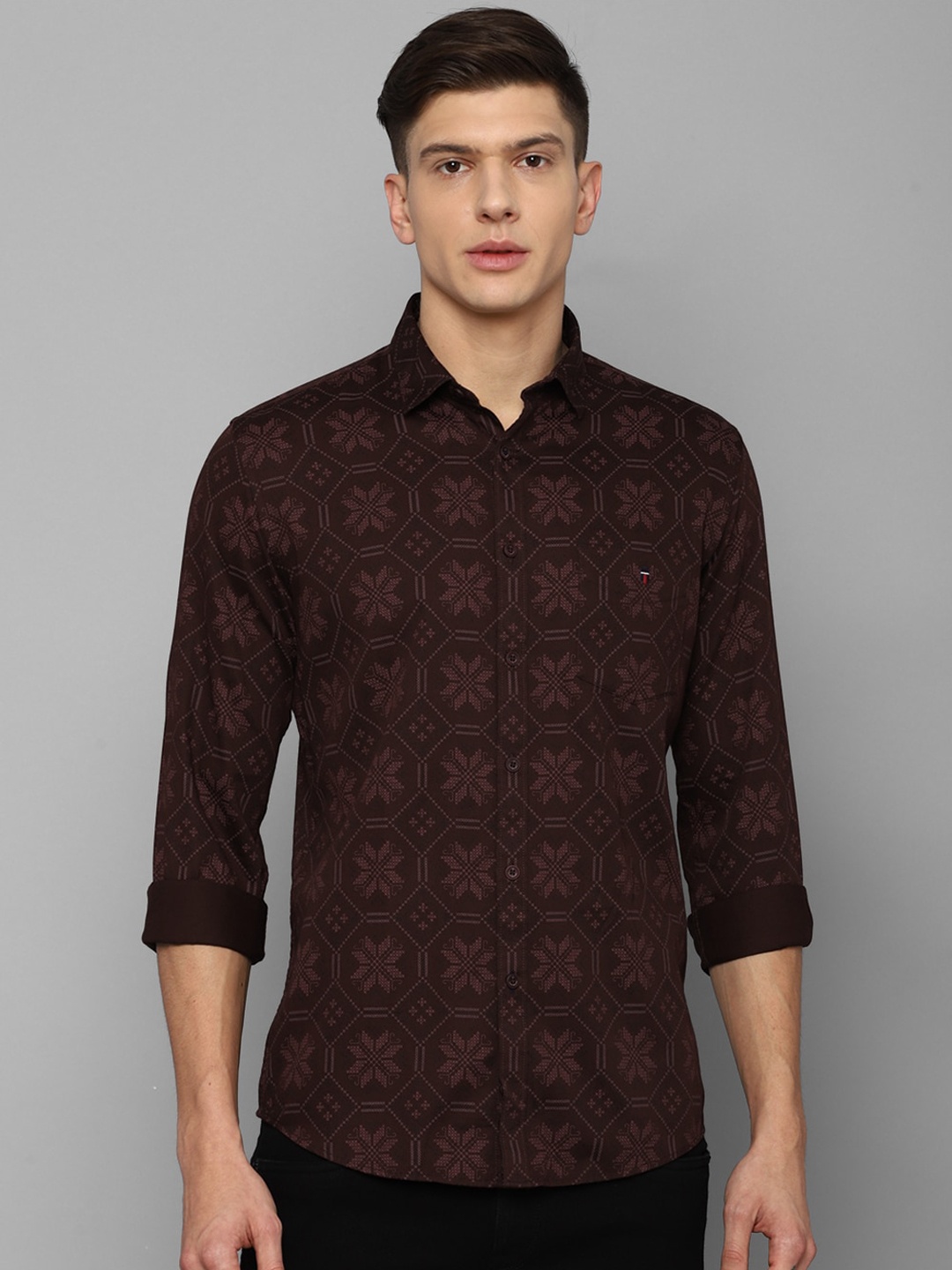 

Louis Philippe Sport Men Maroon Slim Fit Printed Casual Shirt
