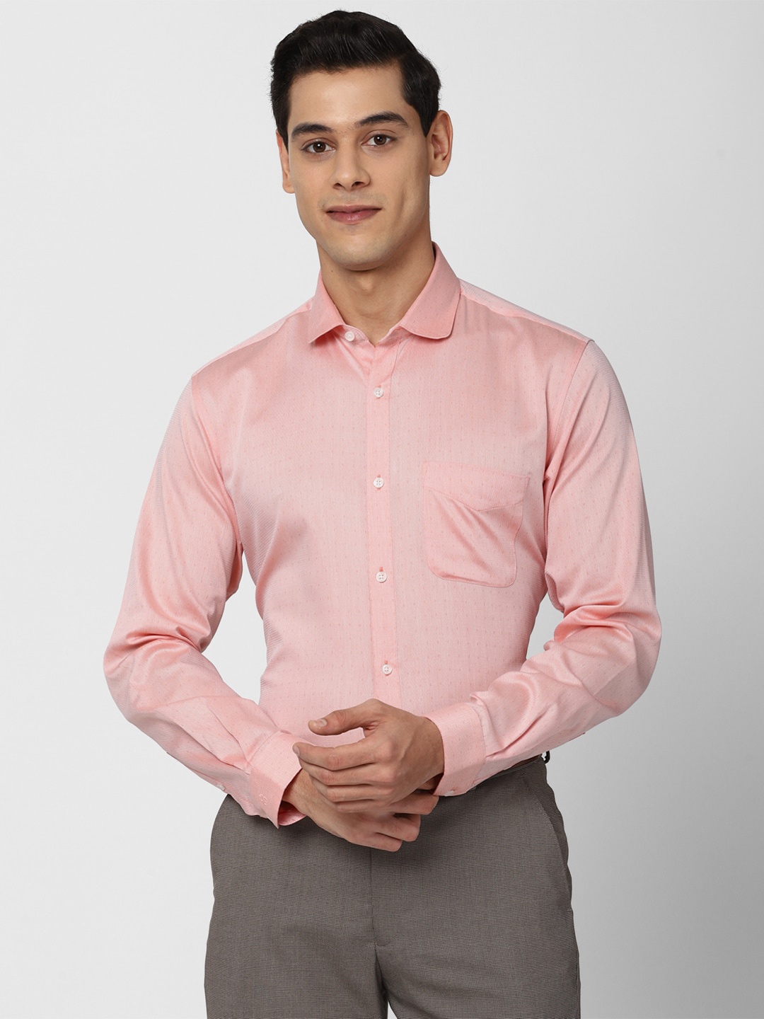 

Peter England Men Peach-Colored Pure Cotton Formal Shirt