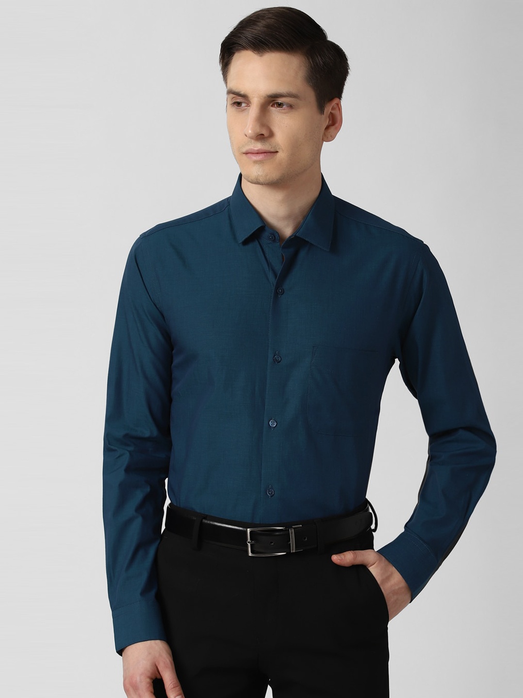 

Peter England Men Blue Slim Fit Formal Shirt