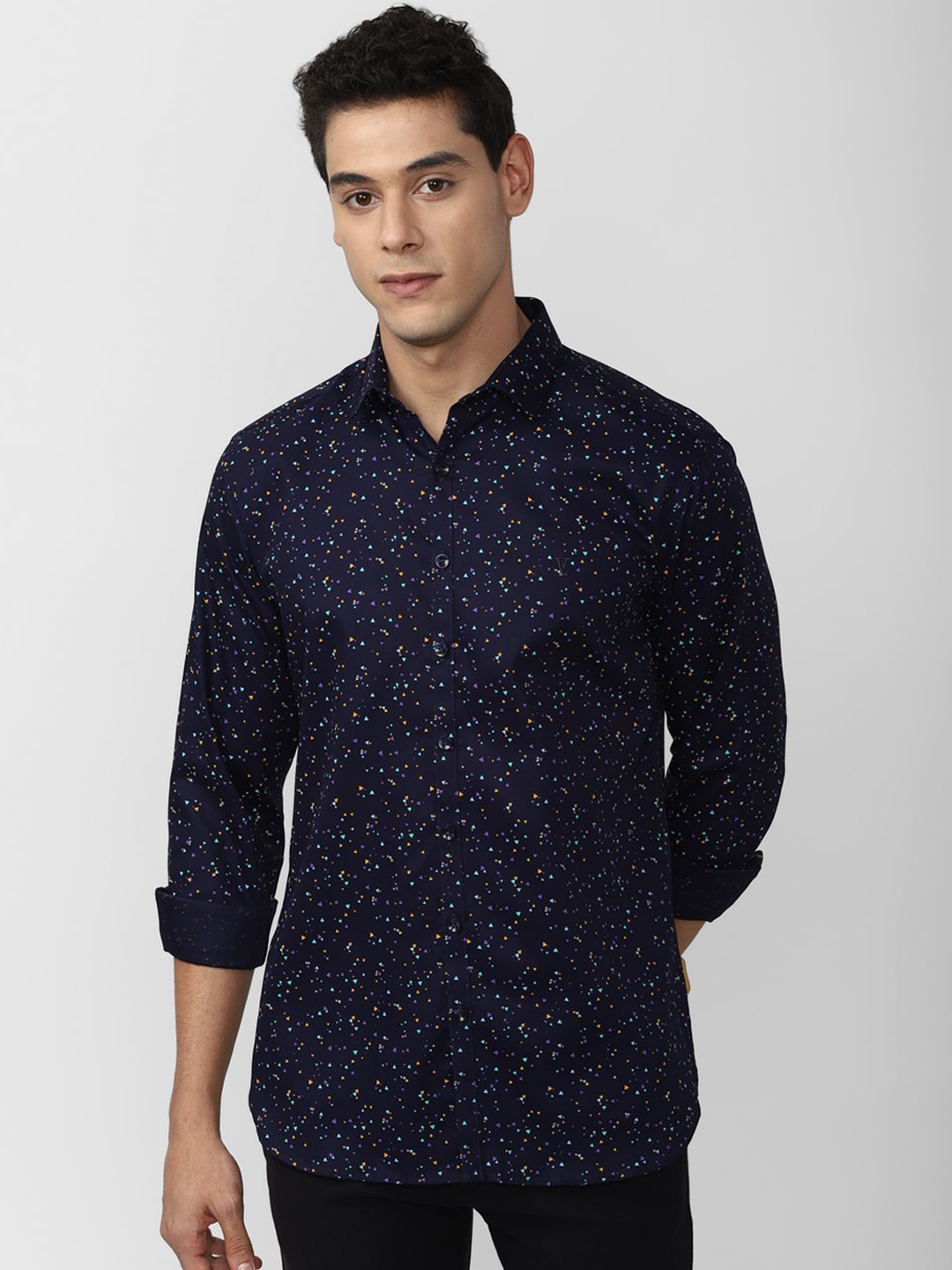 

V Dot Men Navy Blue Slim Fit Printed Casual Shirt