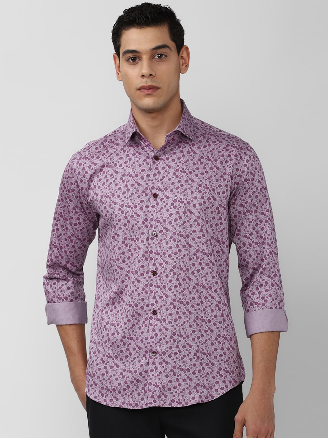 

V Dot Men Purple Slim Fit Floral Printed Casual Shirt
