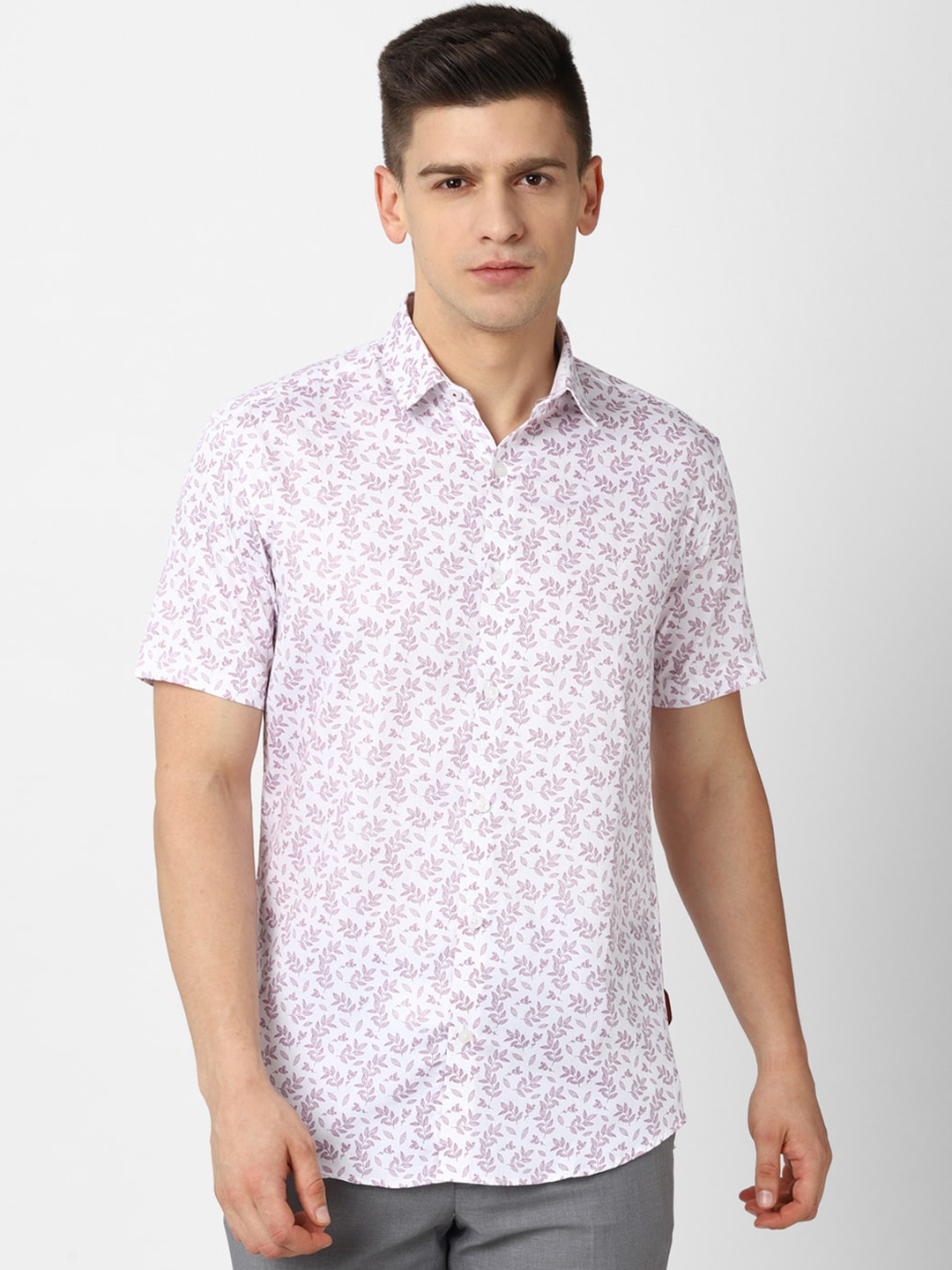 

V Dot Men Purple Slim Fit Floral Printed Casual Shirt