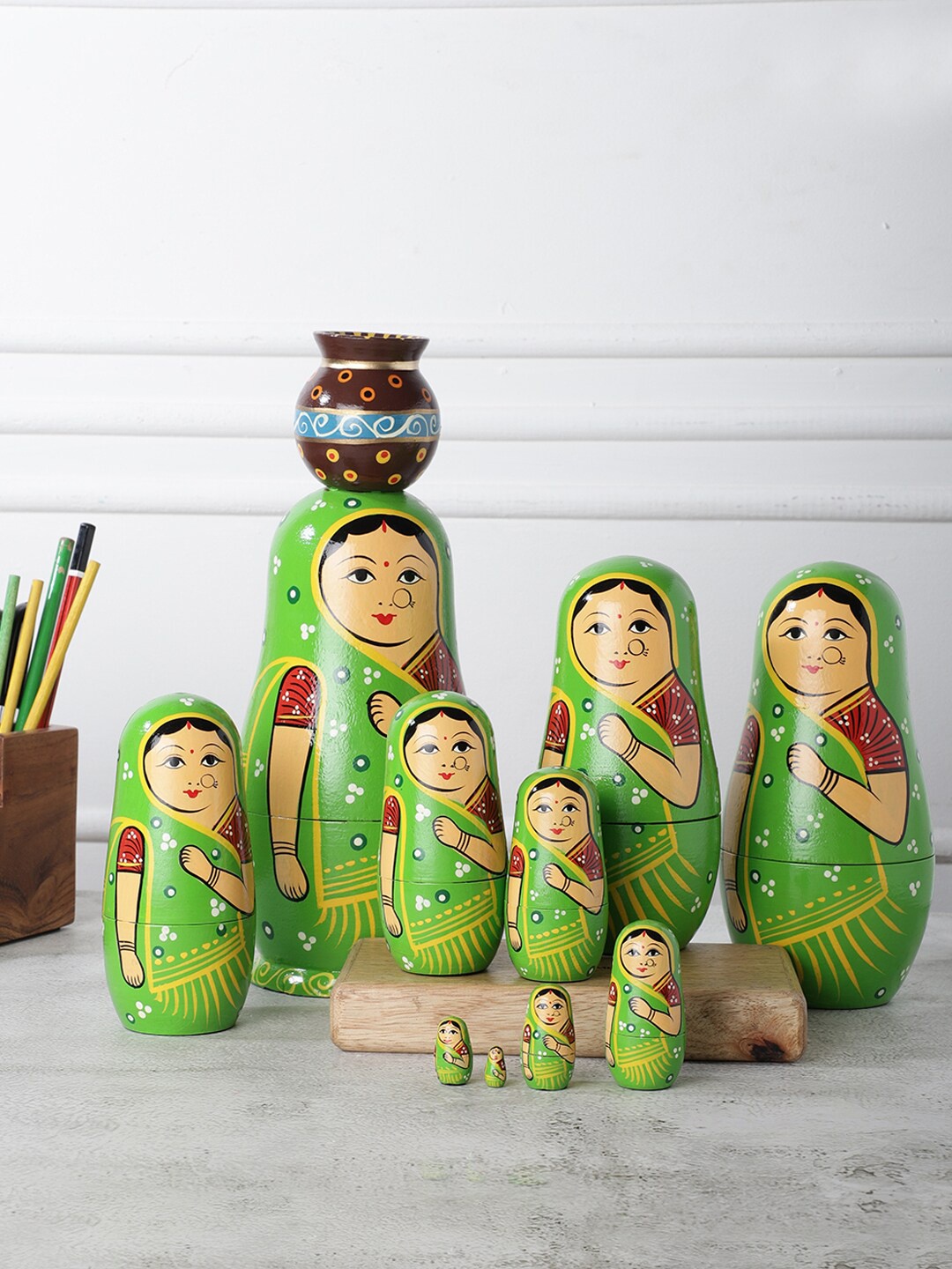 

VarEesha Set of 10 Green Hand painted Wooden Dolls