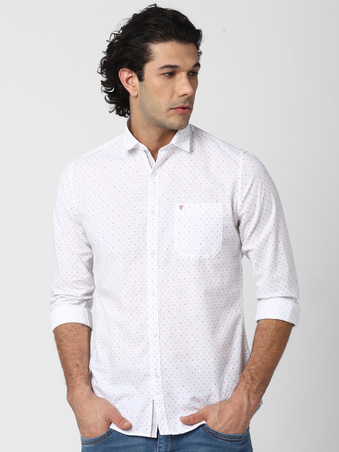 

Van Heusen Sport Men White Slim Fit Printed Casual Shirt