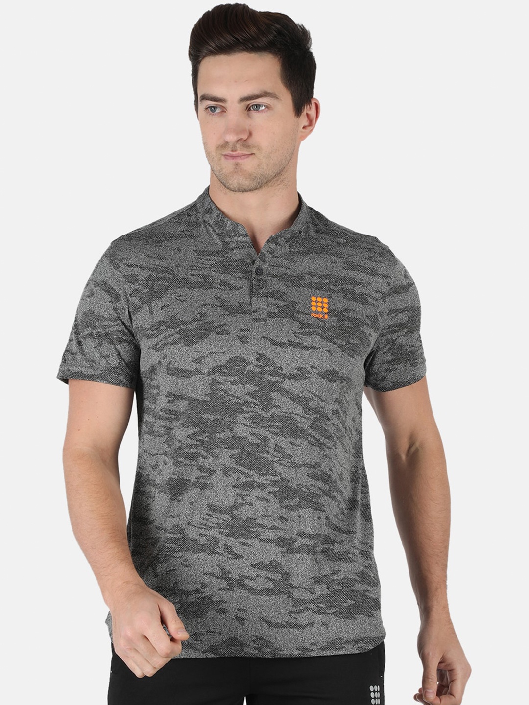 

rock it Men Grey Self Design Casual T-shirt