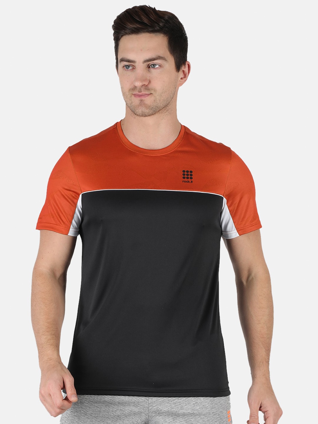 

rock it Men Black & Orange Colourblocked Training or Gym T-shirt