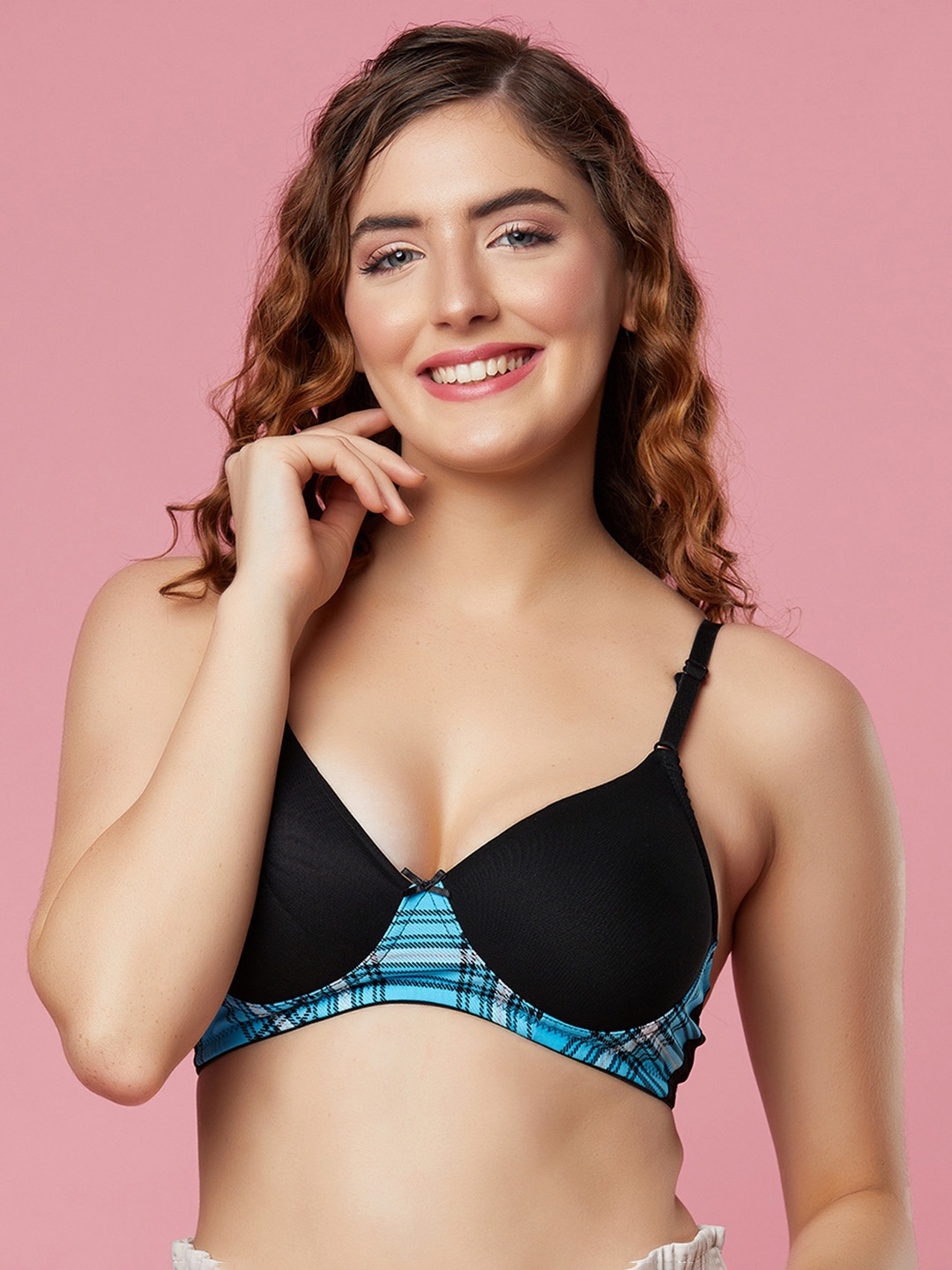 

Clovia Black & Blue Push-Up T-shirt Bra - Lightly Padded