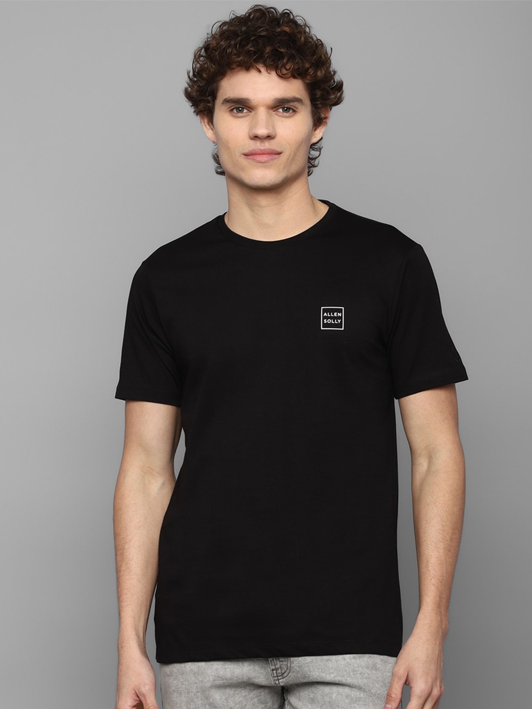 

Allen Solly Men Black Solid T-shirt