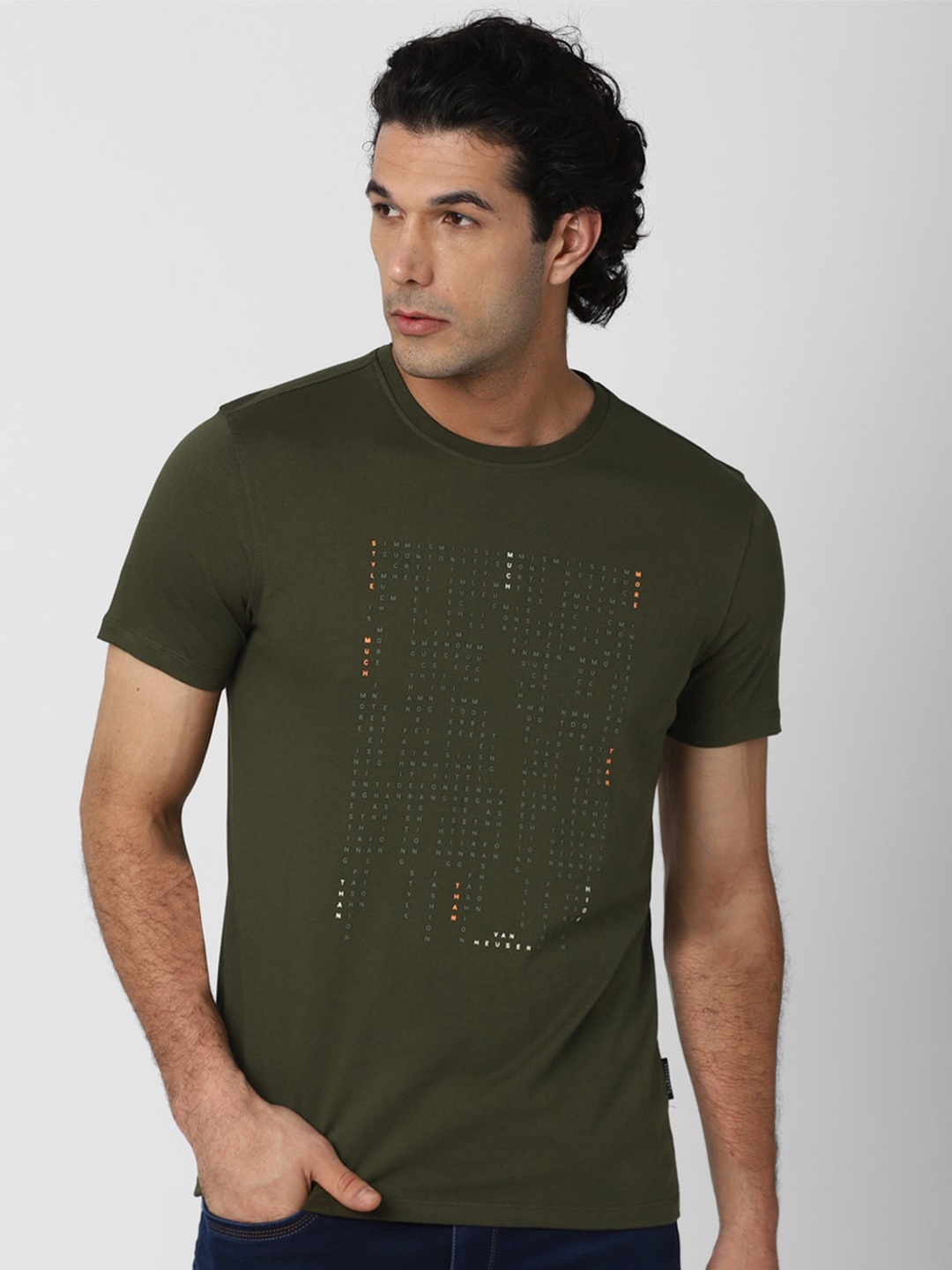 

V Dot Men Olive Green Typography Printed Pure Cotton Slim Fit T-shirt