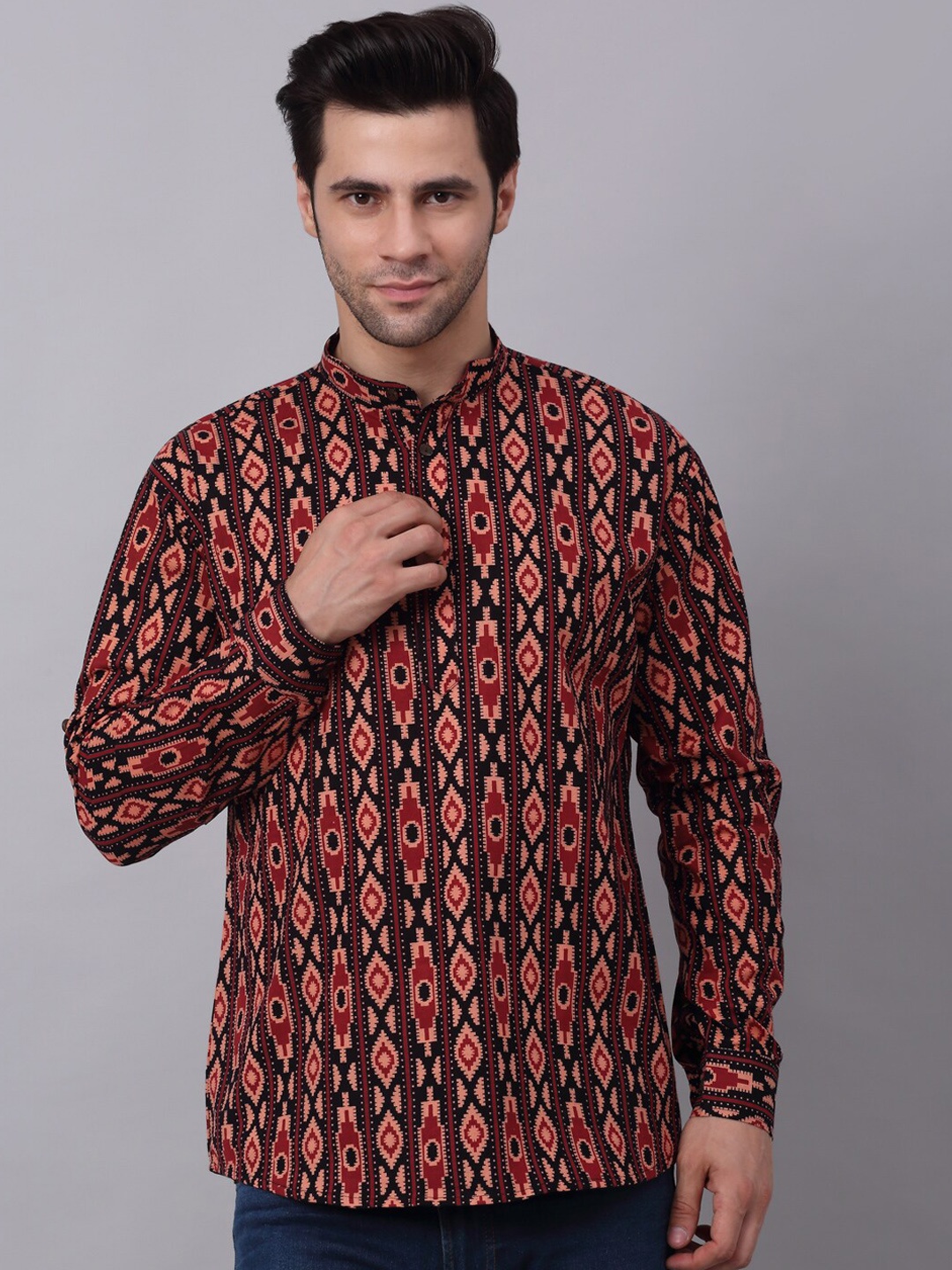 

NEUDIS Men Maroon Abstract Printed Cotton Straight Kurta