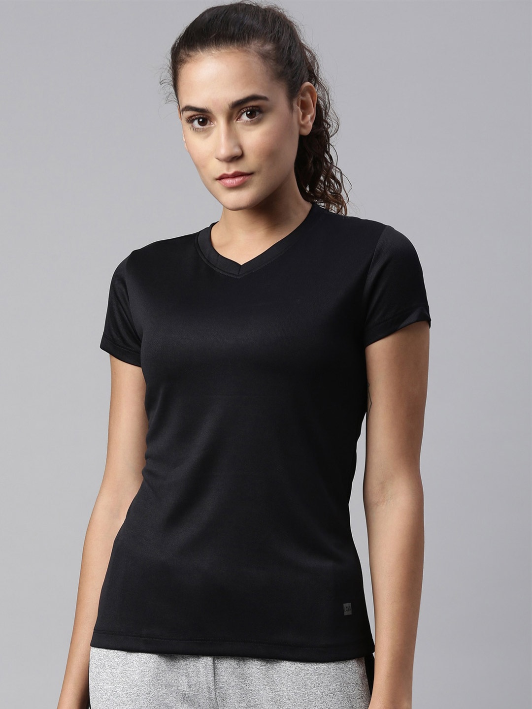 

LAYA Women Black V-Neck Sports T-shirt