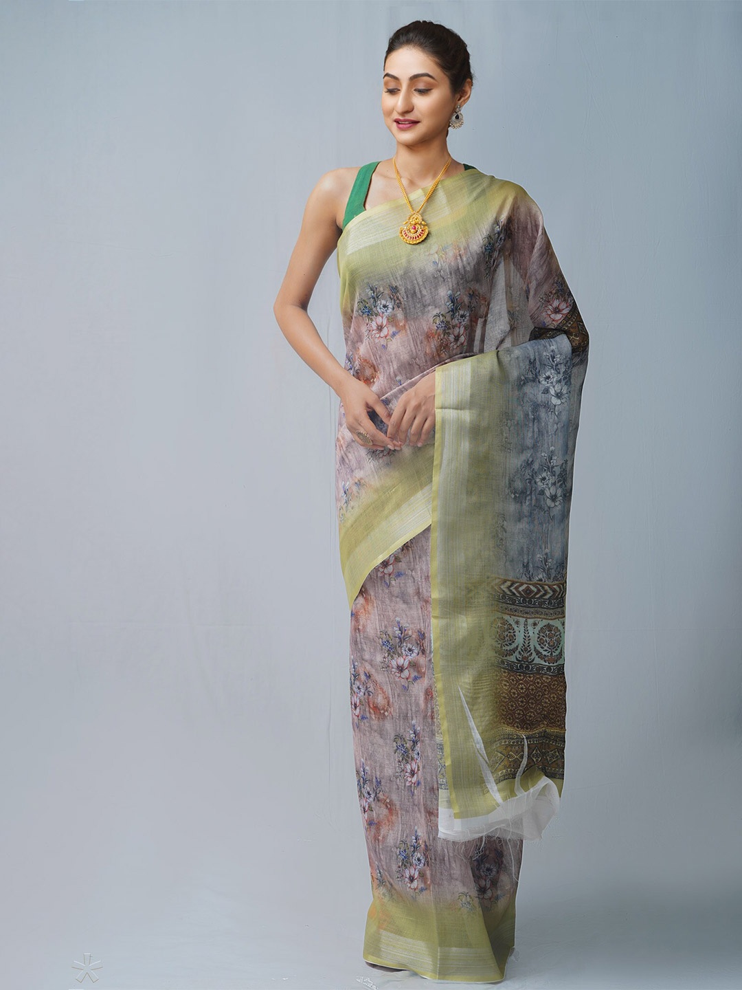 

Unnati Silks Grey & Green Ethnic Motifs Zari Linen Blend Jamdani Saree