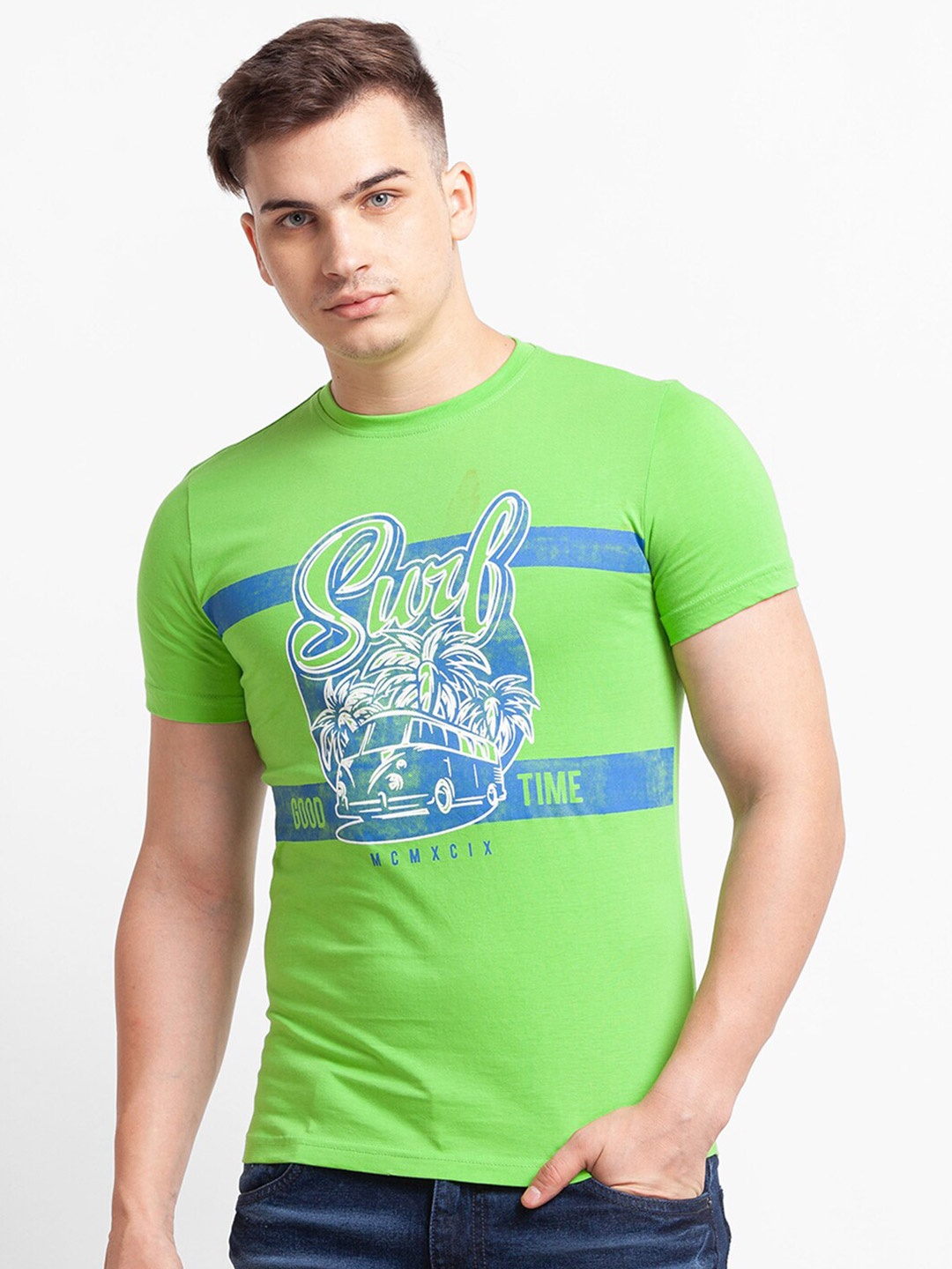 

Globus Men Green Typography Printed Pure Cotton Slim Fit T-shirt