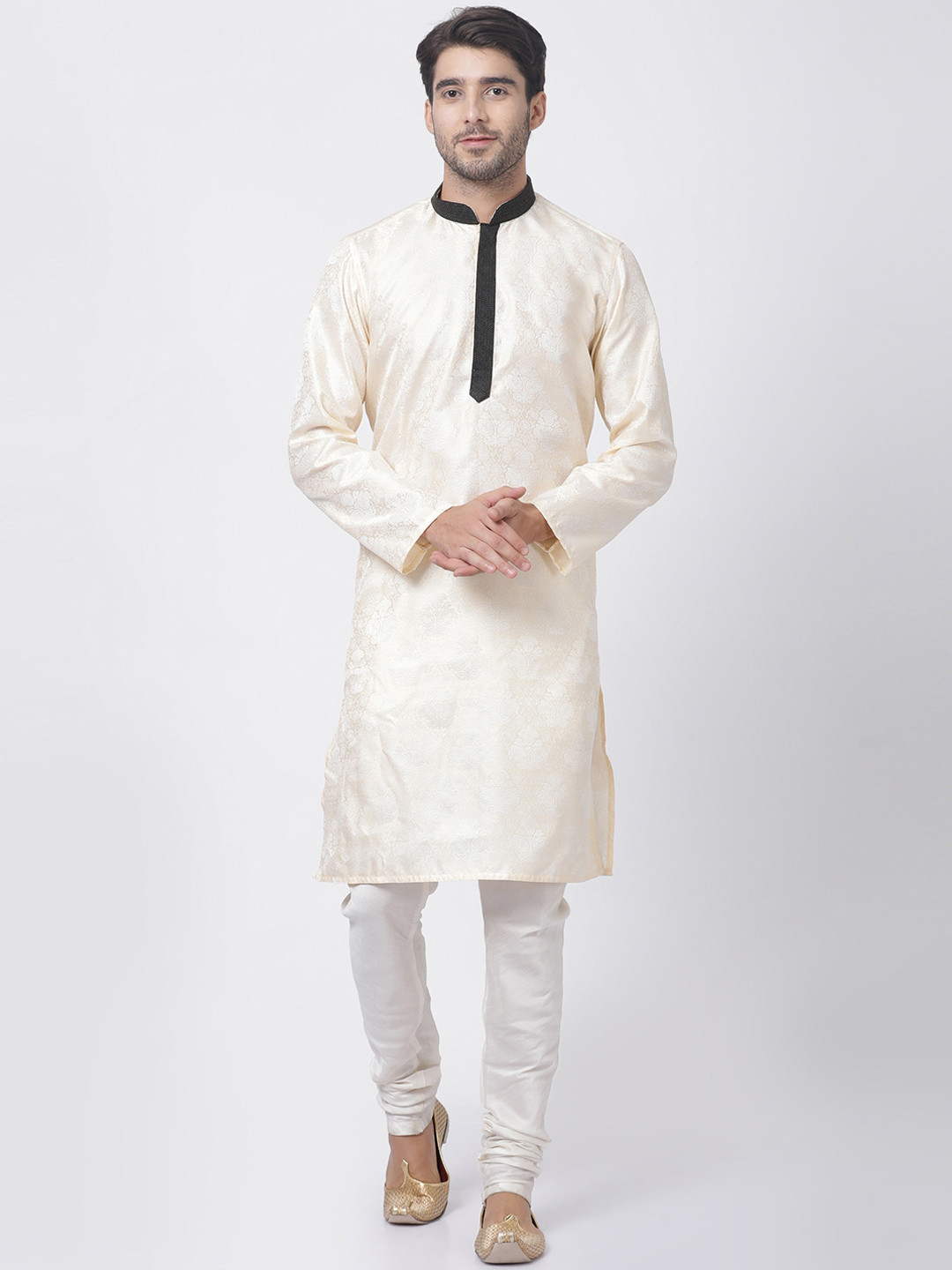

VASTRAMAY Men Gold-Toned Kurta with Churidar